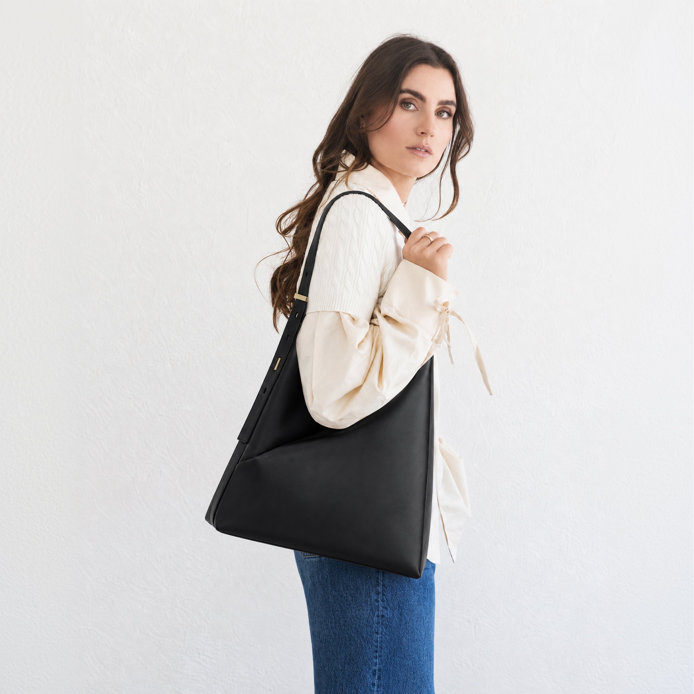ORIGAMI HOBO BAG