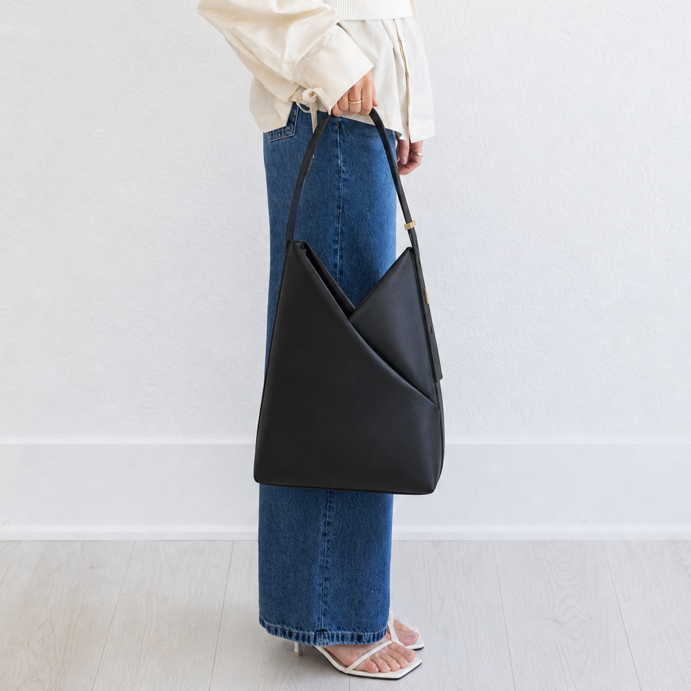 ORIGAMI HOBO BAG